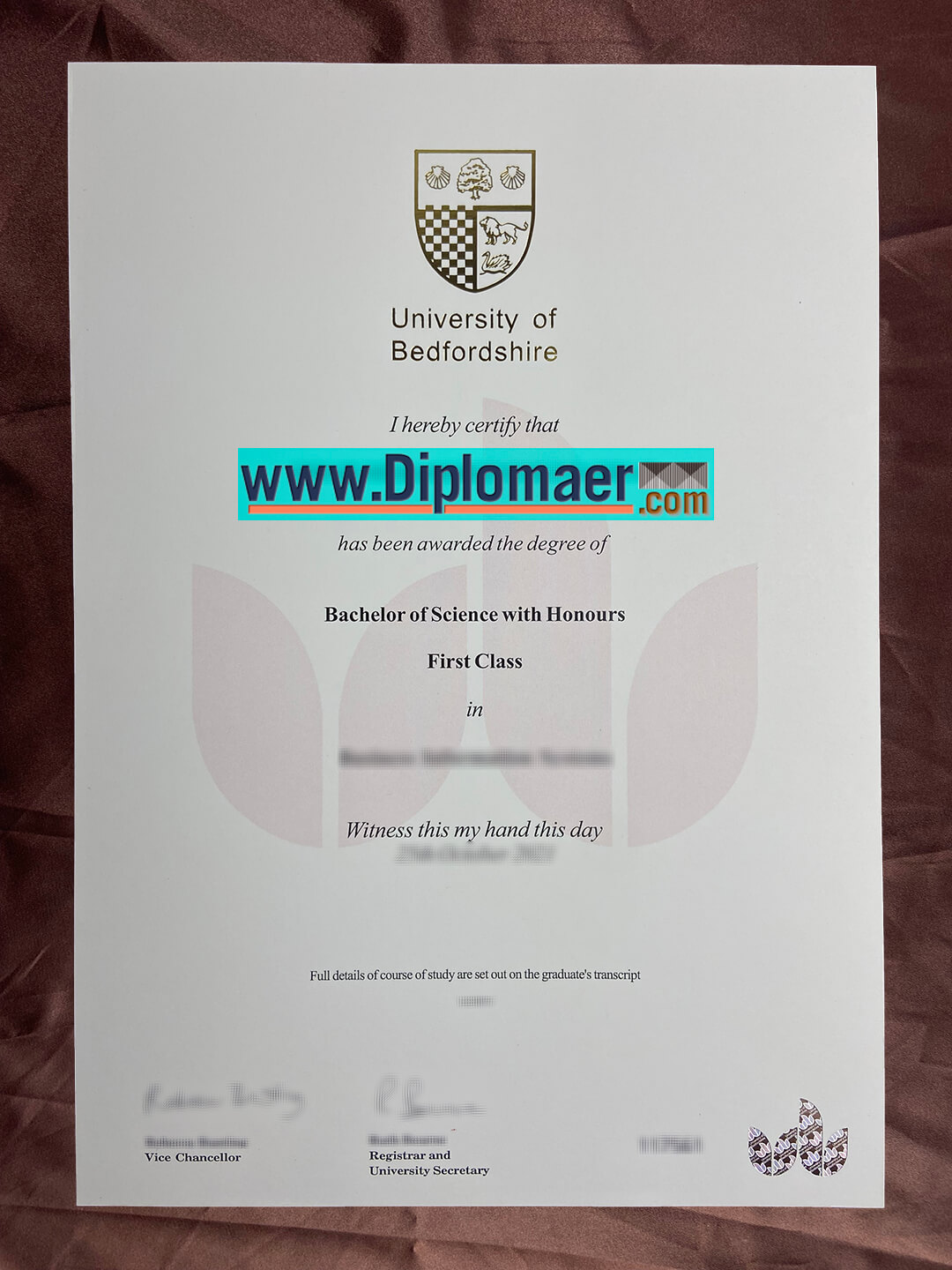 University of Bedfordshire fake diploma - How to make the realistic University of Bedfordshire degree certificate?
